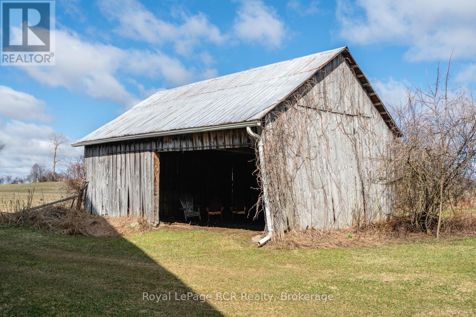 142270 Grey Road 9 Road, West Grey, Ontario  N0G 1C0 - Photo 38 - X12989166