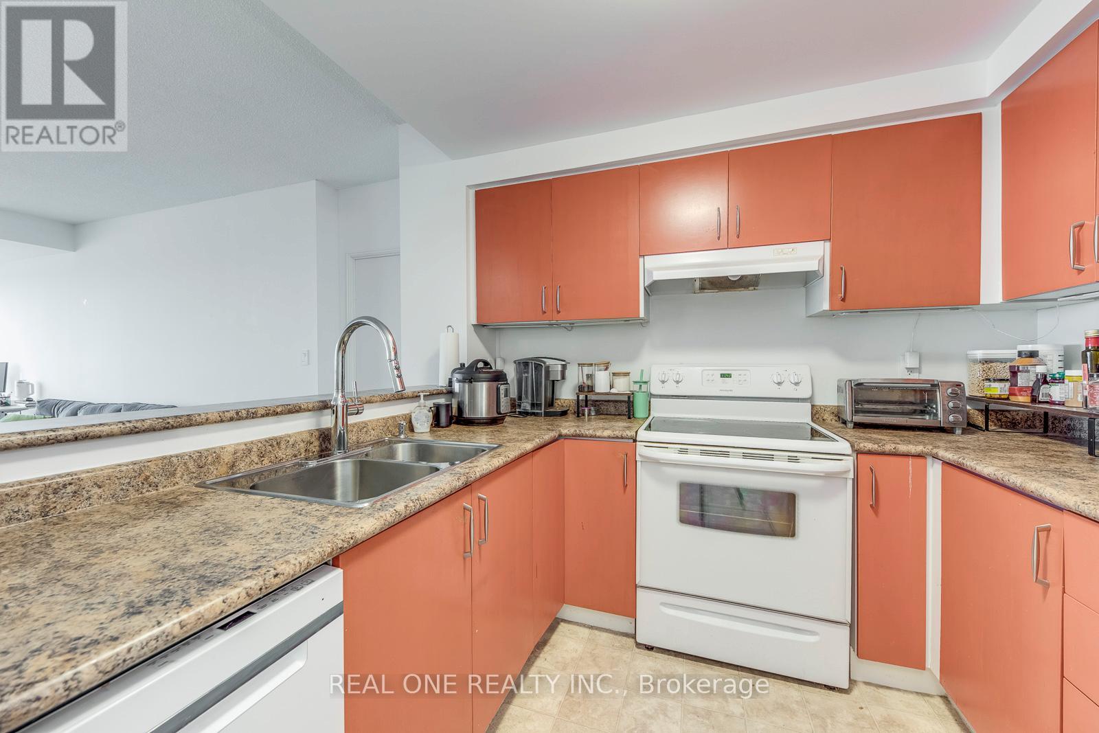 1005 - 2267 Lake Shore Boulevard W, Toronto, Ontario  M8V 3X2 - Photo 9 - W12987998