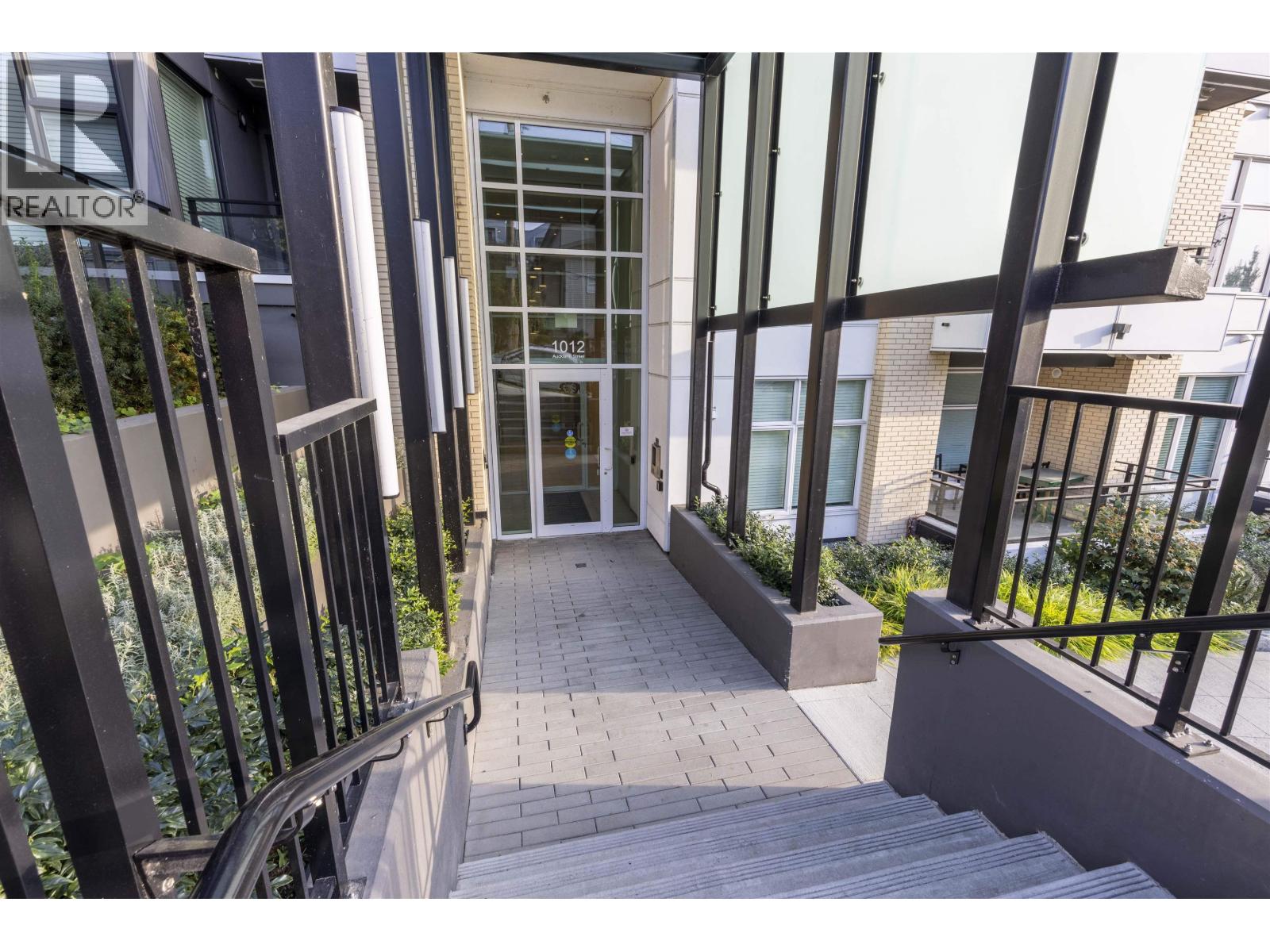 405 1012 Auckland Street, New Westminster, British Columbia  V3M 0M3 - Photo 25 - R3111615