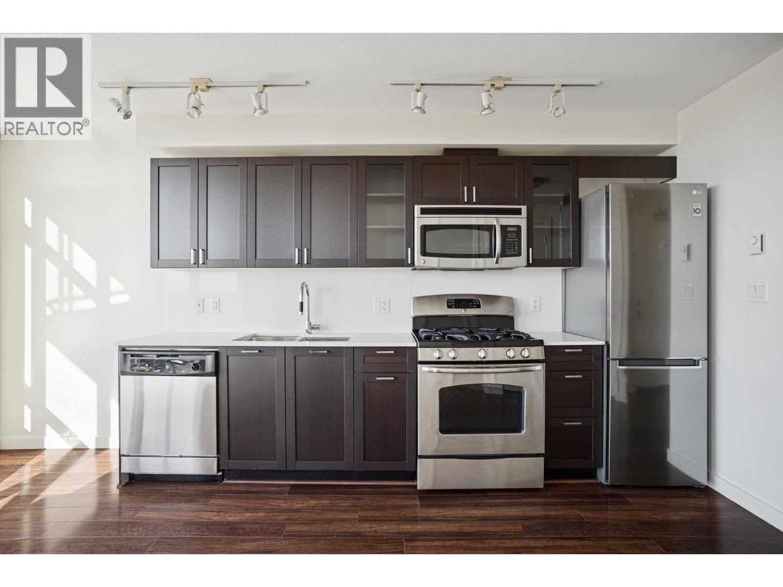 1010 4815 Eldorado Mews, Vancouver, British Columbia  V5R 0B2 - Photo 7 - R3111621