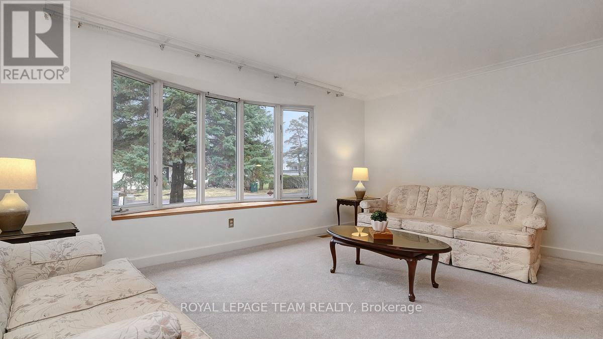 1107 Falaise Road, Ottawa, Ontario  K2E 6R1 - Photo 10 - X12999076