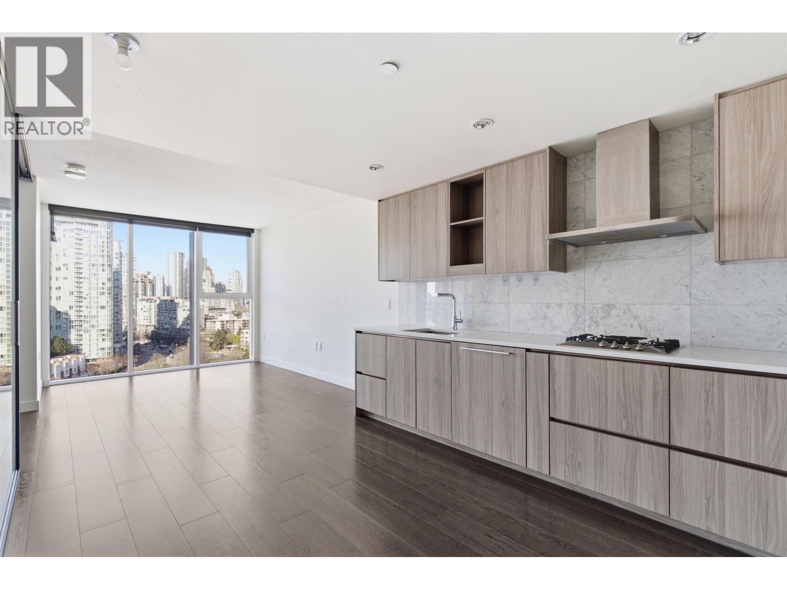 1587 87 Nelson Street, Vancouver, British Columbia V6Z 0E8 - Photo 3 - R3111628