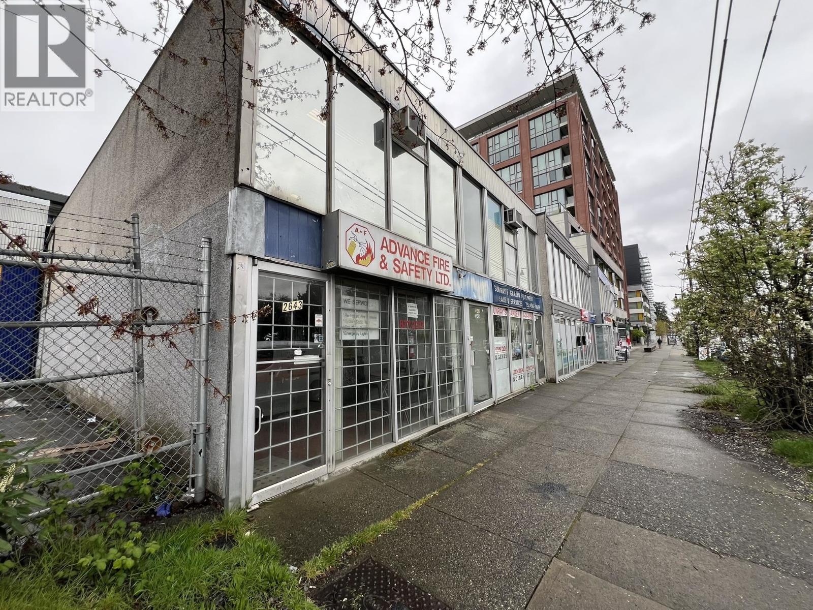 2645 KINGSWAY, Vancouver, British Columbia