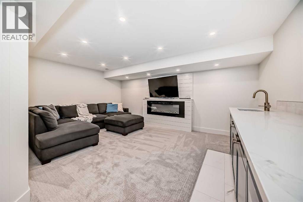 6303 Louise Road SW, Calgary, Alberta  T3E 5V3 - Photo 31 - A2299881