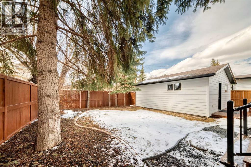 6303 Louise Road SW, Calgary, Alberta  T3E 5V3 - Photo 43 - A2299881