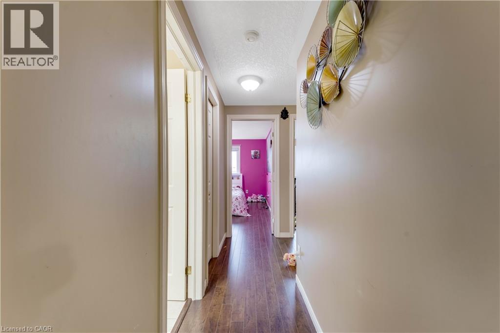 924 Copper Leaf Crescent, Kitchener, Ontario  N2E 3W1 - Photo 17 - 40817492