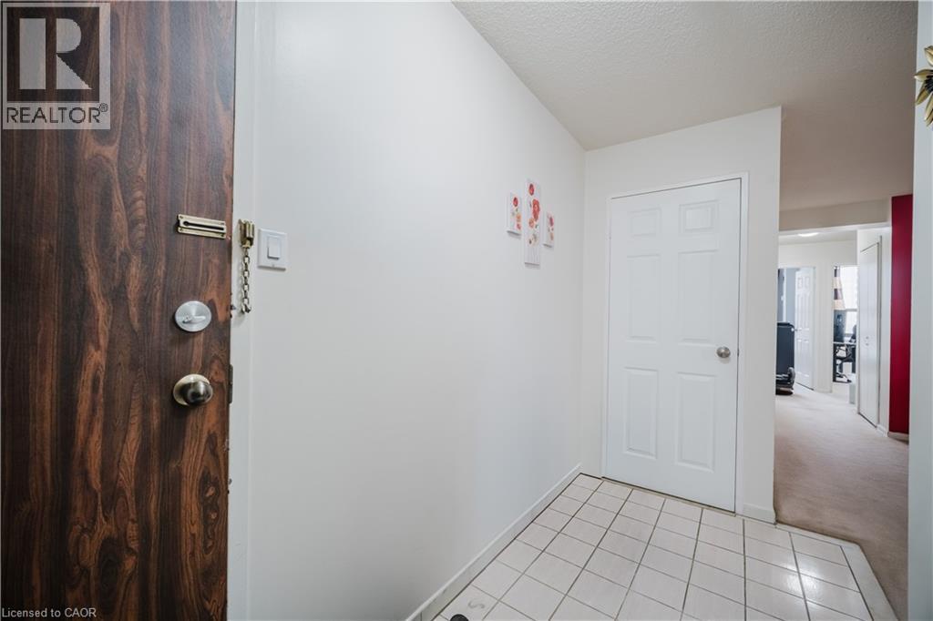 18 Knightsbridge Road Unit# 502, Brampton, Ontario  L6T 3X5 - Photo 3 - 40818254