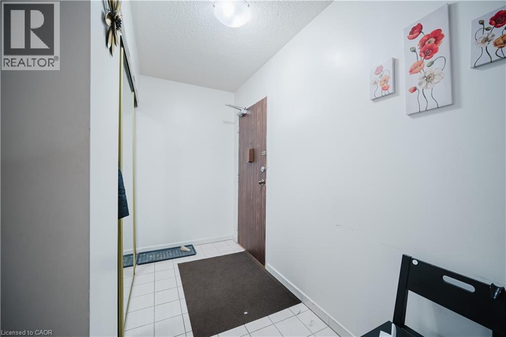 18 Knightsbridge Road Unit# 502, Brampton, Ontario  L6T 3X5 - Photo 4 - 40818254