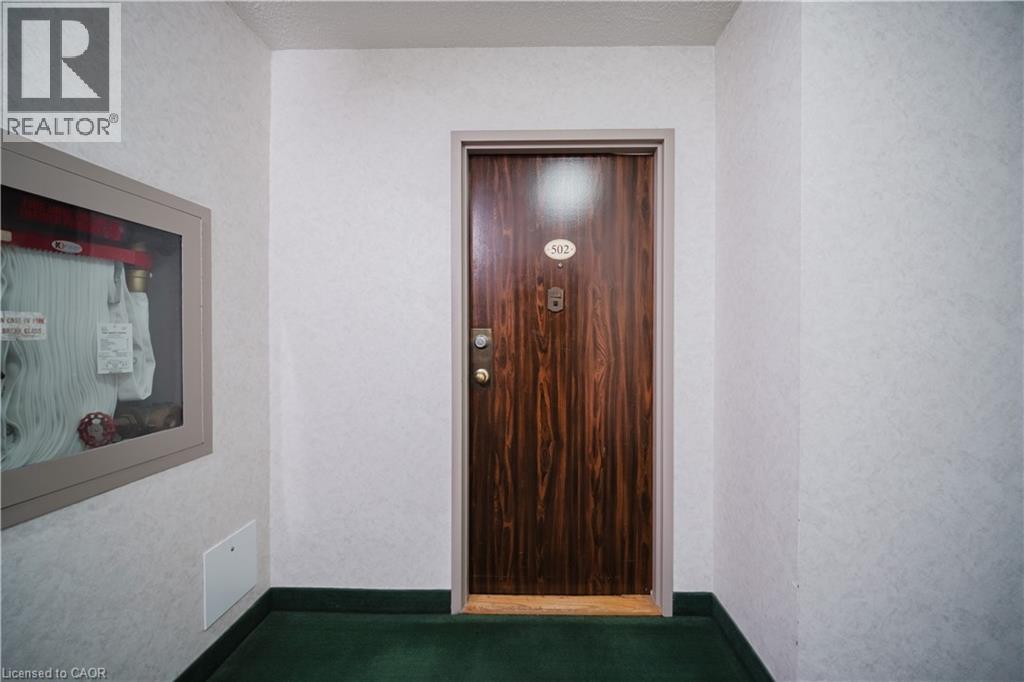 18 Knightsbridge Road Unit# 502, Brampton, Ontario  L6T 3X5 - Photo 5 - 40818254