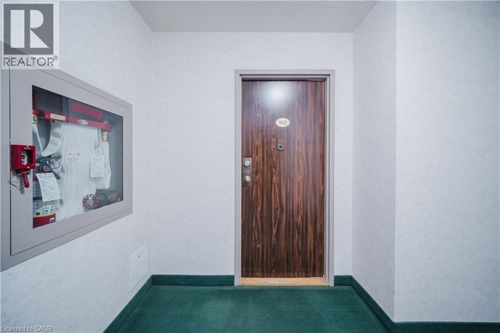 18 Knightsbridge Road Unit# 502, Brampton, Ontario  L6T 3X5 - Photo 2 - 40818254