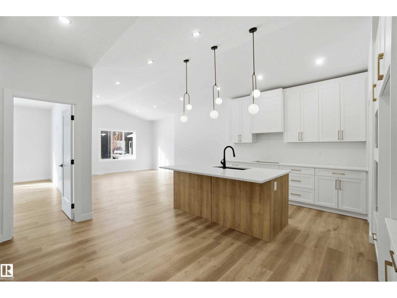 3320 Chickadee Drive Nw, Edmonton, Alberta  T5S 0V4 - Photo 6 - E4482267