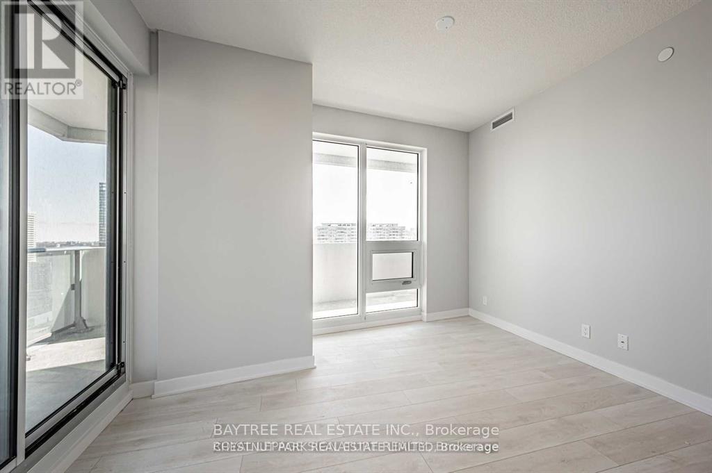 2202 - 2221 Yonge Street, Toronto, Ontario  M4S 2B4 - Photo 4 - C12999126