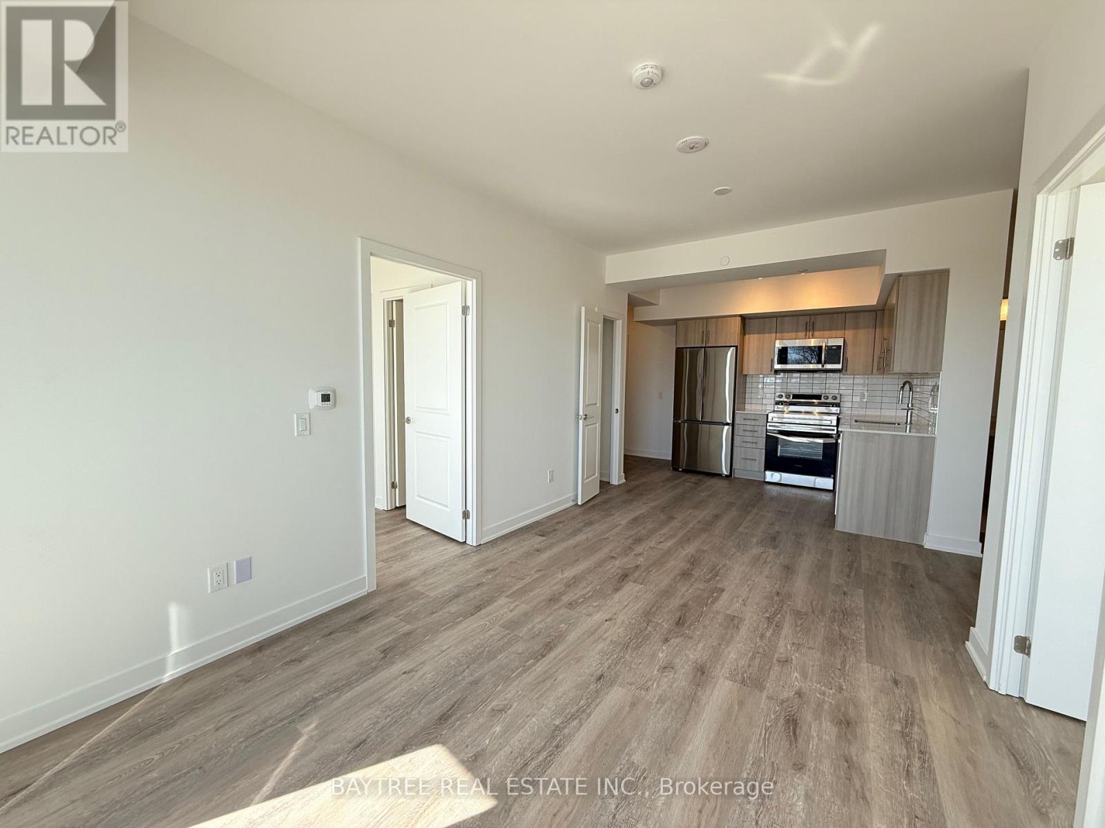 212 - 1010 Sandy Beach Road, Pickering, Ontario  L1W 3V9 - Photo 4 - E12999120