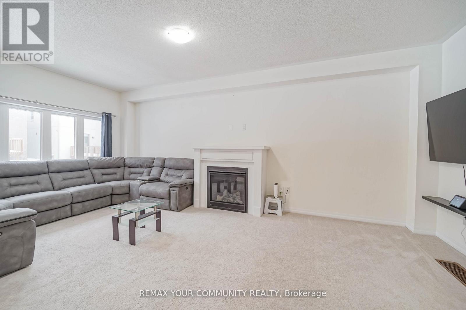 146 Flood Avenue, Clarington, Ontario  L1B 0W6 - Photo 8 - E12865798