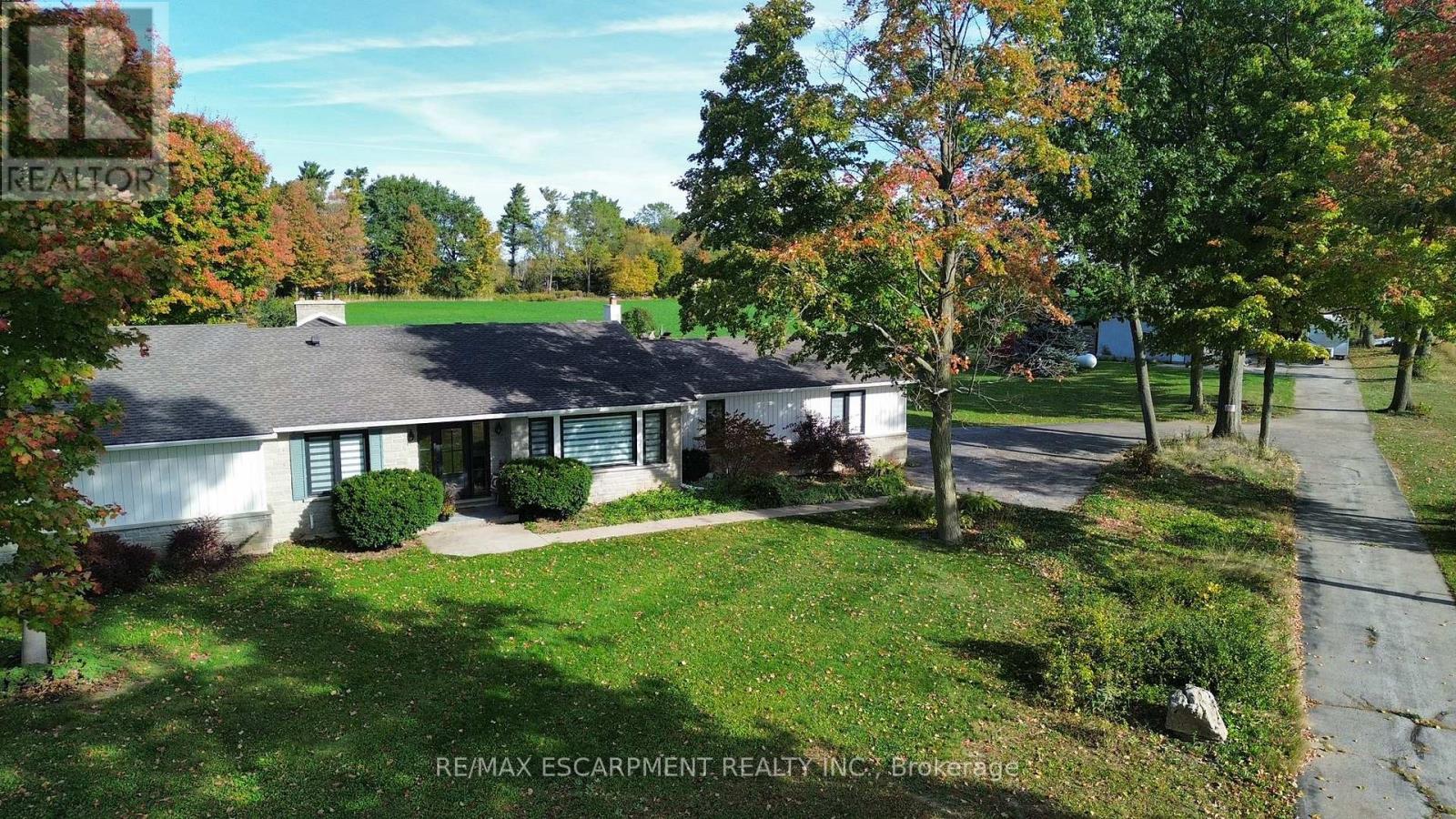 5665 Milburough Line, Burlington, Ontario  L7P 0C6 - Photo 5 - W12507800