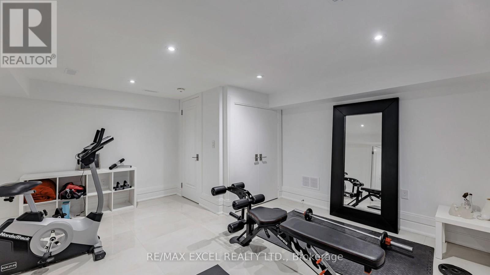 22 Sanderson Crescent, Richmond Hill, Ontario  L4C 5L4 - Photo 23 - N12999106