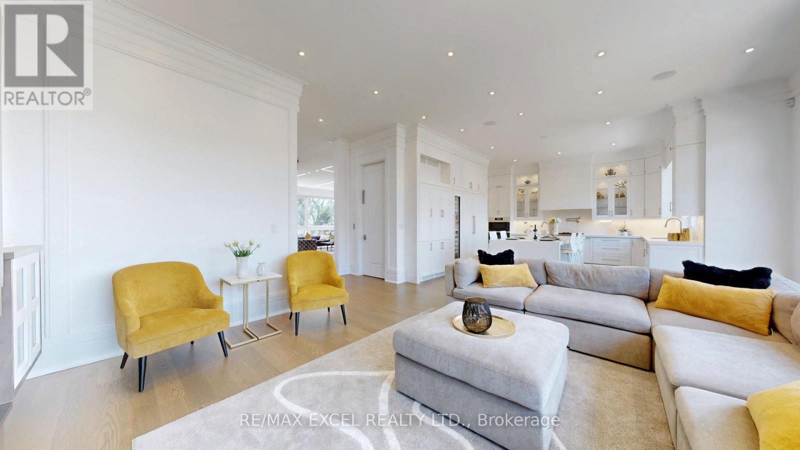 22 Sanderson Crescent, Richmond Hill, Ontario  L4C 5L4 - Photo 6 - N12999106