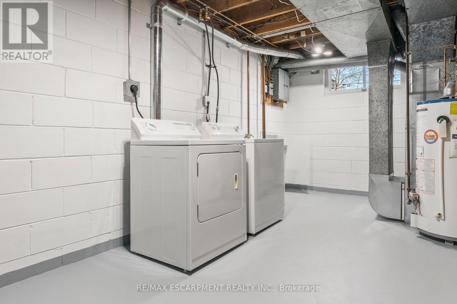 1193 Sixth Line, Oakville, Ontario  L6H 1W8 - Photo 39 - W12979030