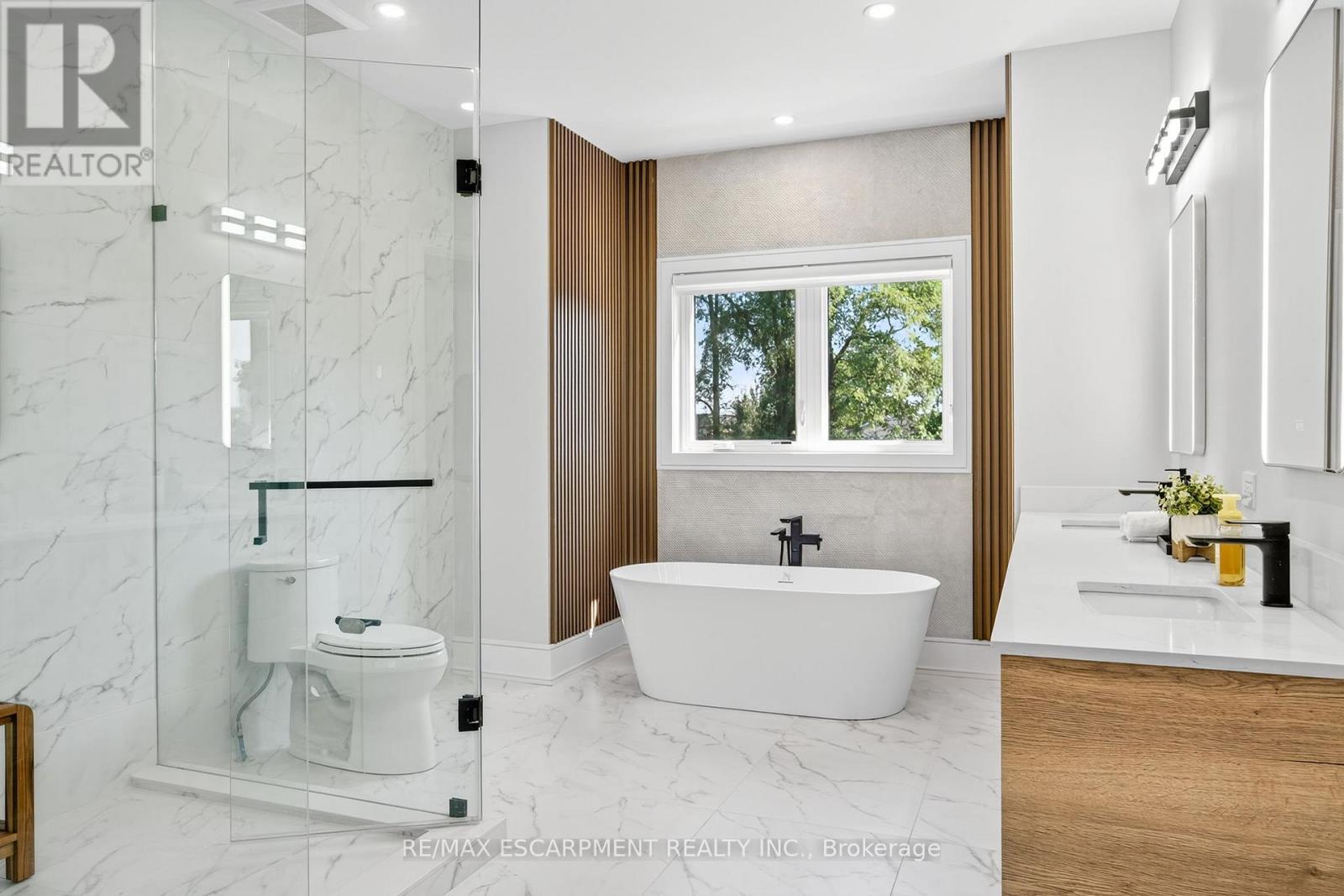 221 Morden Road, Oakville, Ontario  L6K 2S2 - Photo 32 - W12993174