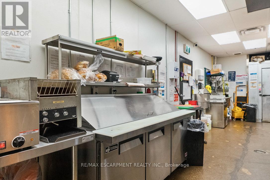 4a - 3701 Portage Road, Niagara Falls, Ontario L2J 2K8 - Photo 11 - X12641490