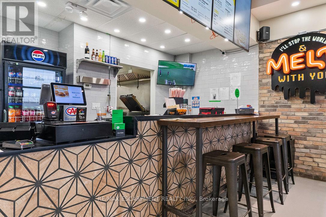 34 - 9 Pine Street N, Thorold, Ontario  L2V 3Z9 - Photo 6 - X12641136