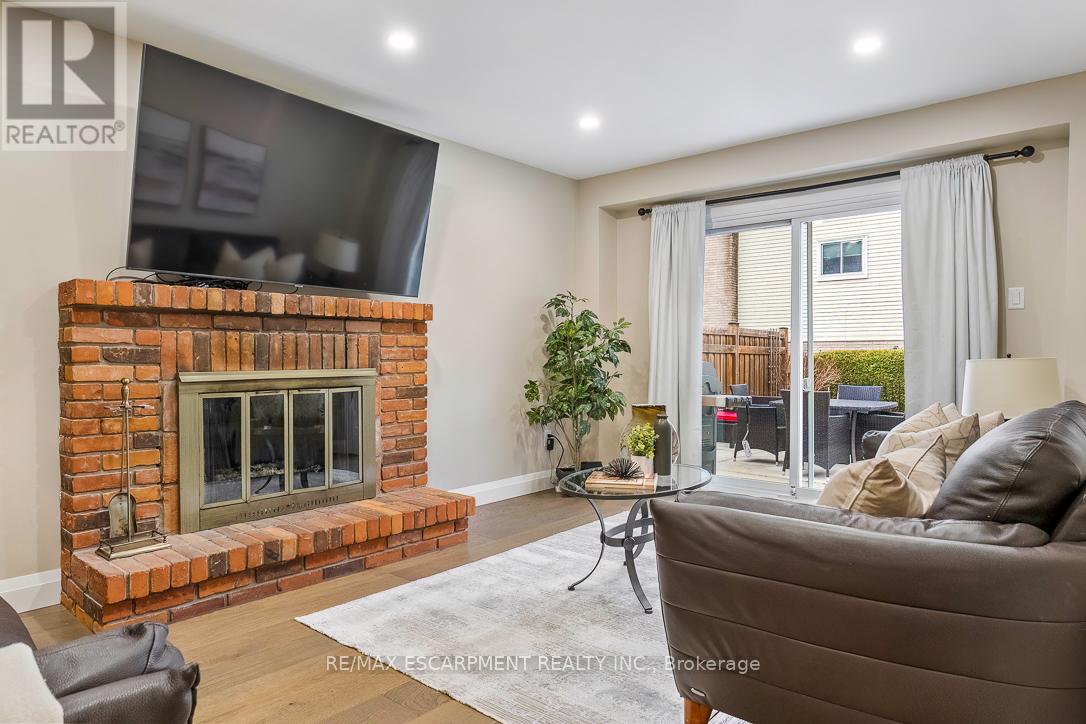 1 Parkway Place, Hamilton, Ontario  L9H 6K3 - Photo 18 - X12960496