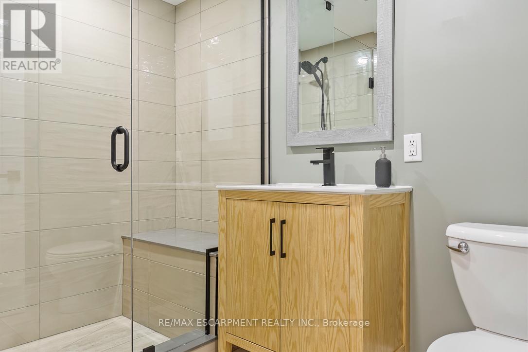 1 Parkway Place, Hamilton, Ontario  L9H 6K3 - Photo 41 - X12960496