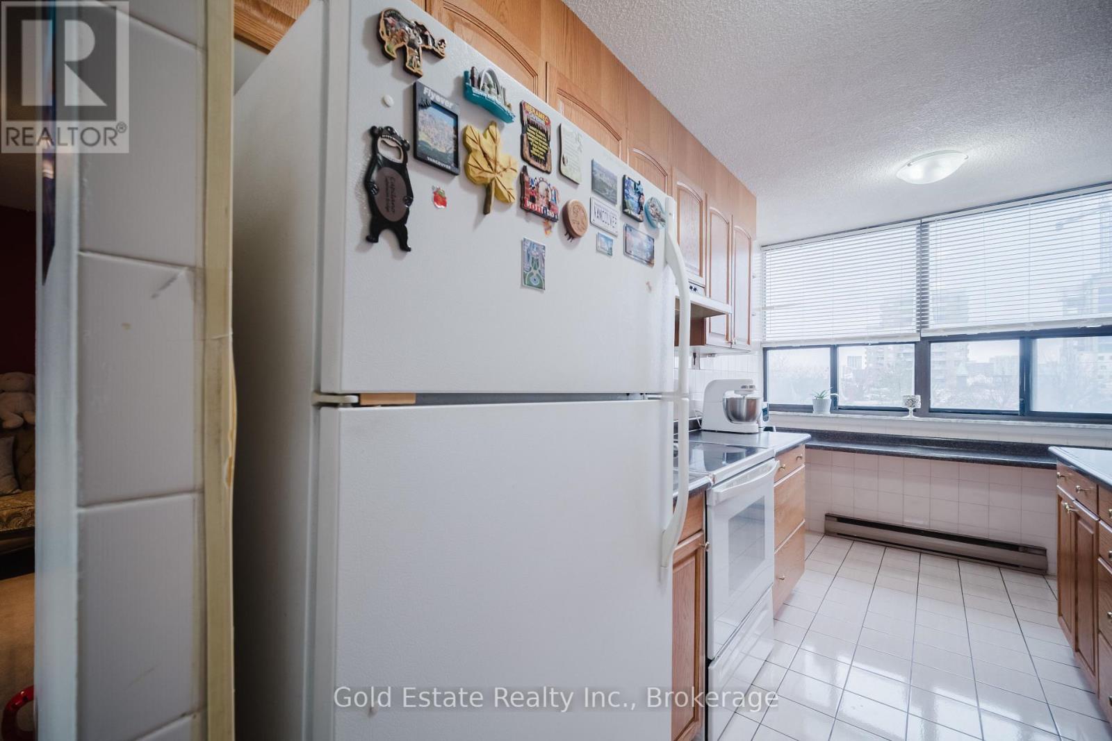 502 - 18 Knightsbridge Road, Brampton, Ontario  L6T 3X5 - Photo 8 - W12991124