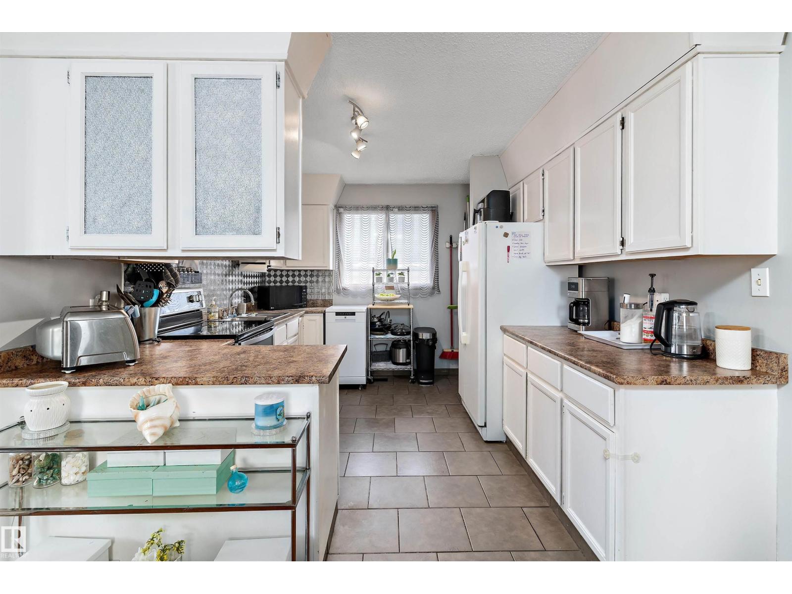 12914 69 St NW, Edmonton, Alberta  T5C 0H2 - Photo 4 - E4481157