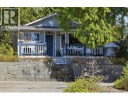 1762 EVELYN STREET, North Vancouver, British Columbia