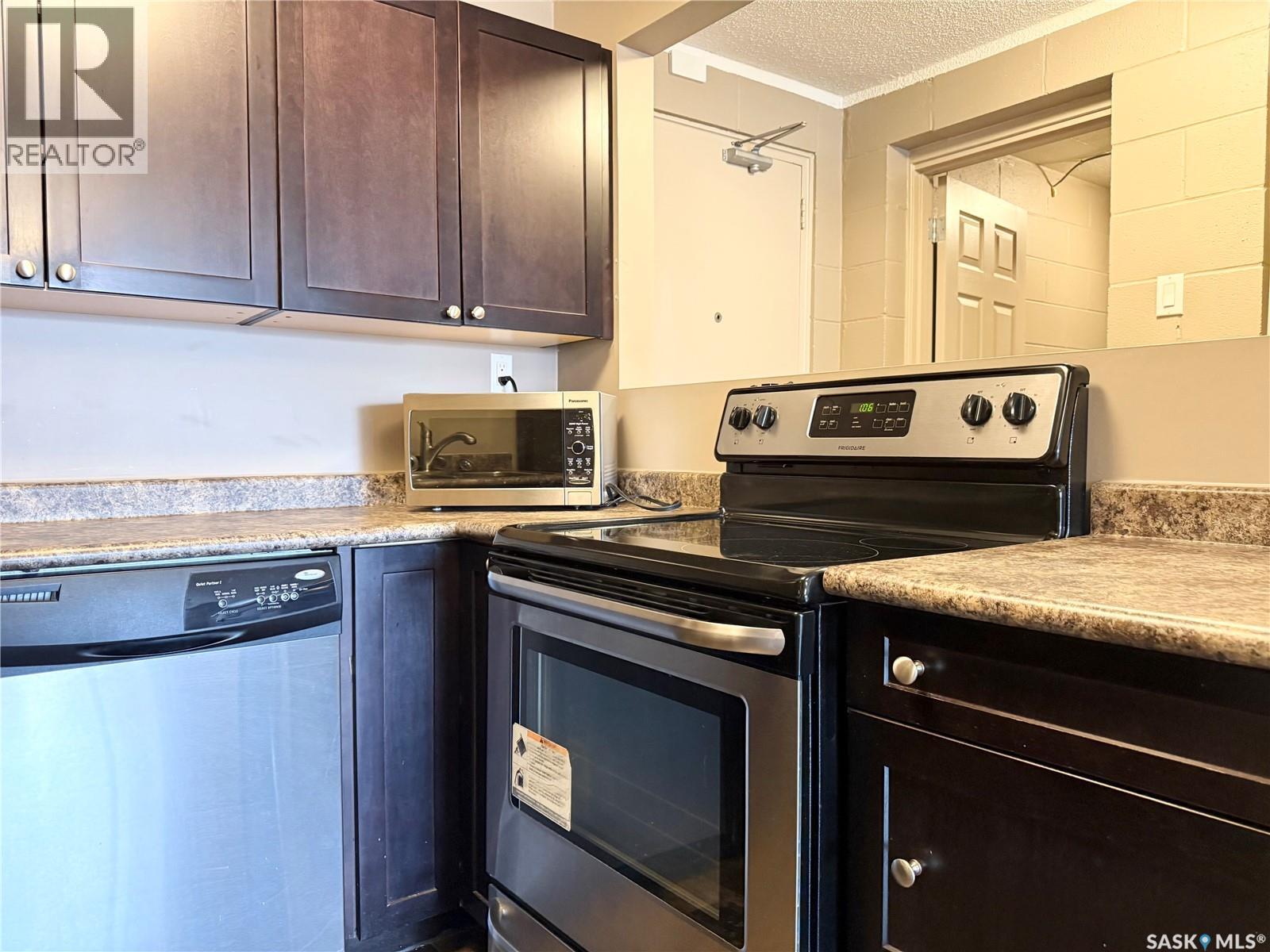 8 2707 7th Street E, Saskatoon, Saskatchewan  S7H 1A7 - Photo 5 - SK032926