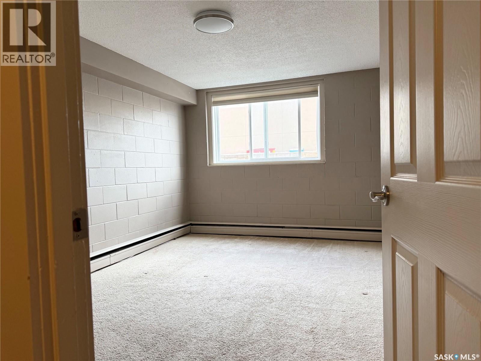 8 2707 7th Street E, Saskatoon, Saskatchewan  S7H 1A7 - Photo 9 - SK032926