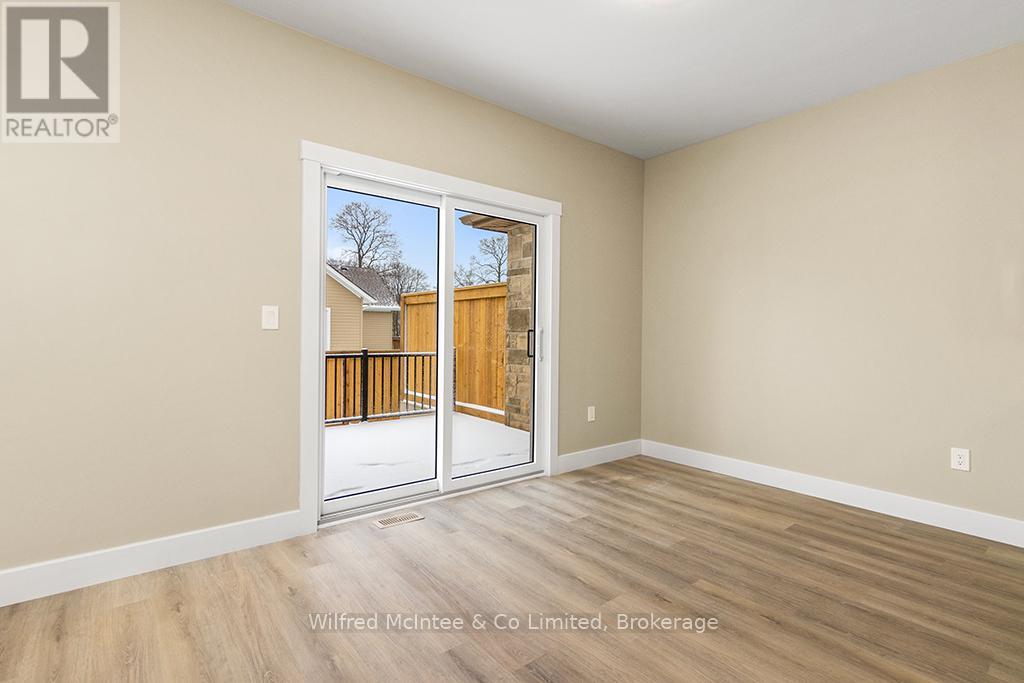 225 Saugeen Street, Saugeen Shores, Ontario  N0H 2L0 - Photo 14 - X12828372