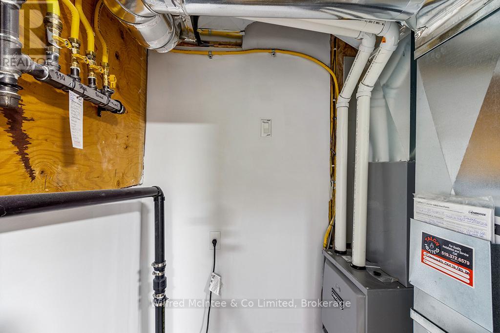 225 Saugeen Street, Saugeen Shores, Ontario  N0H 2L0 - Photo 36 - X12828372