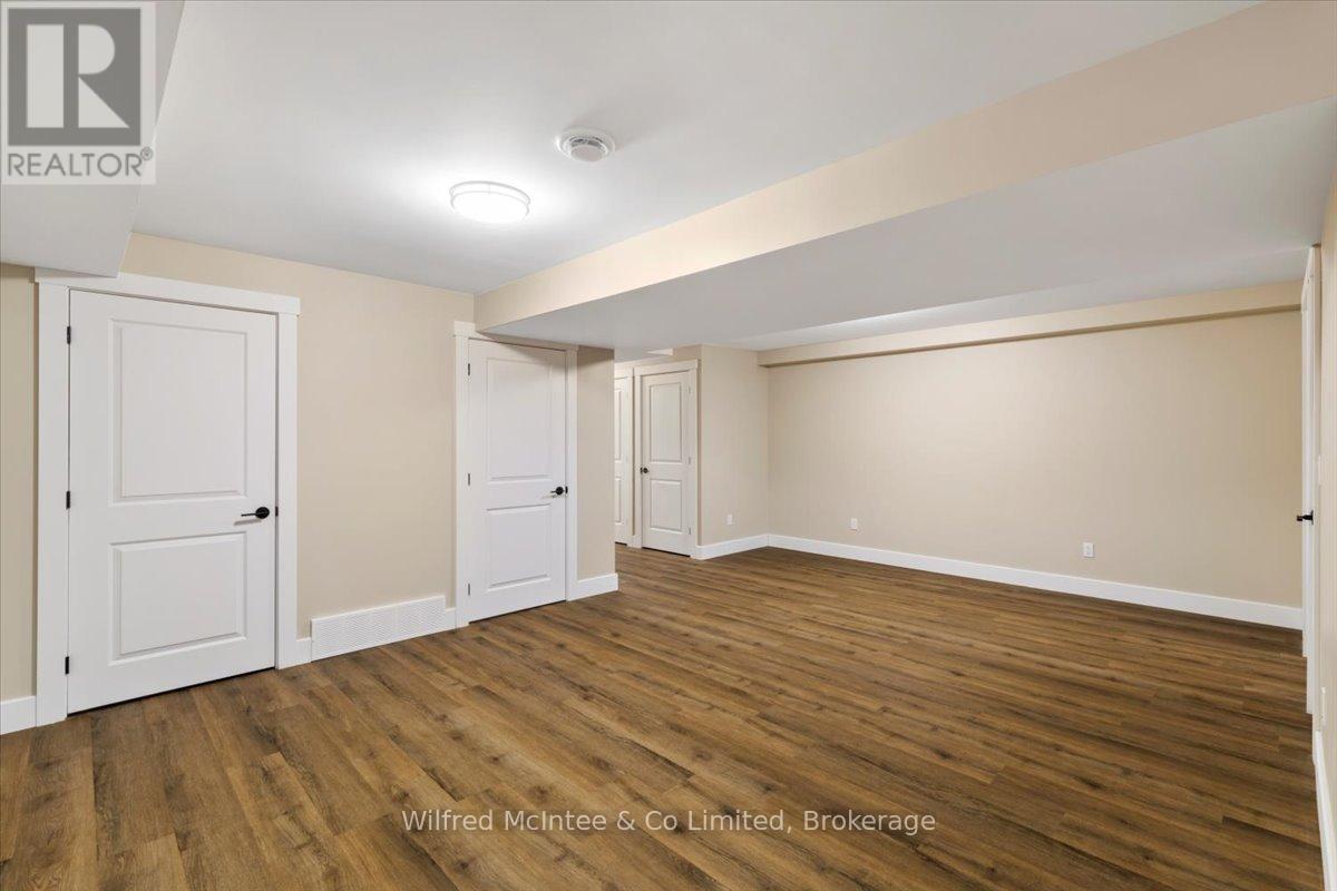 227 Saugeen Street, Saugeen Shores, Ontario  N0H 2L0 - Photo 33 - X12766706