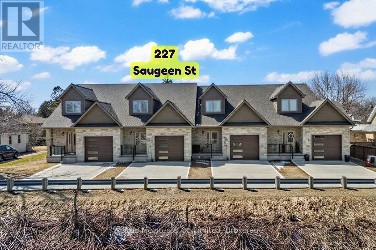 227 Saugeen Street, Saugeen Shores, Ontario  N0H 2L0 - Photo 3 - X12766706