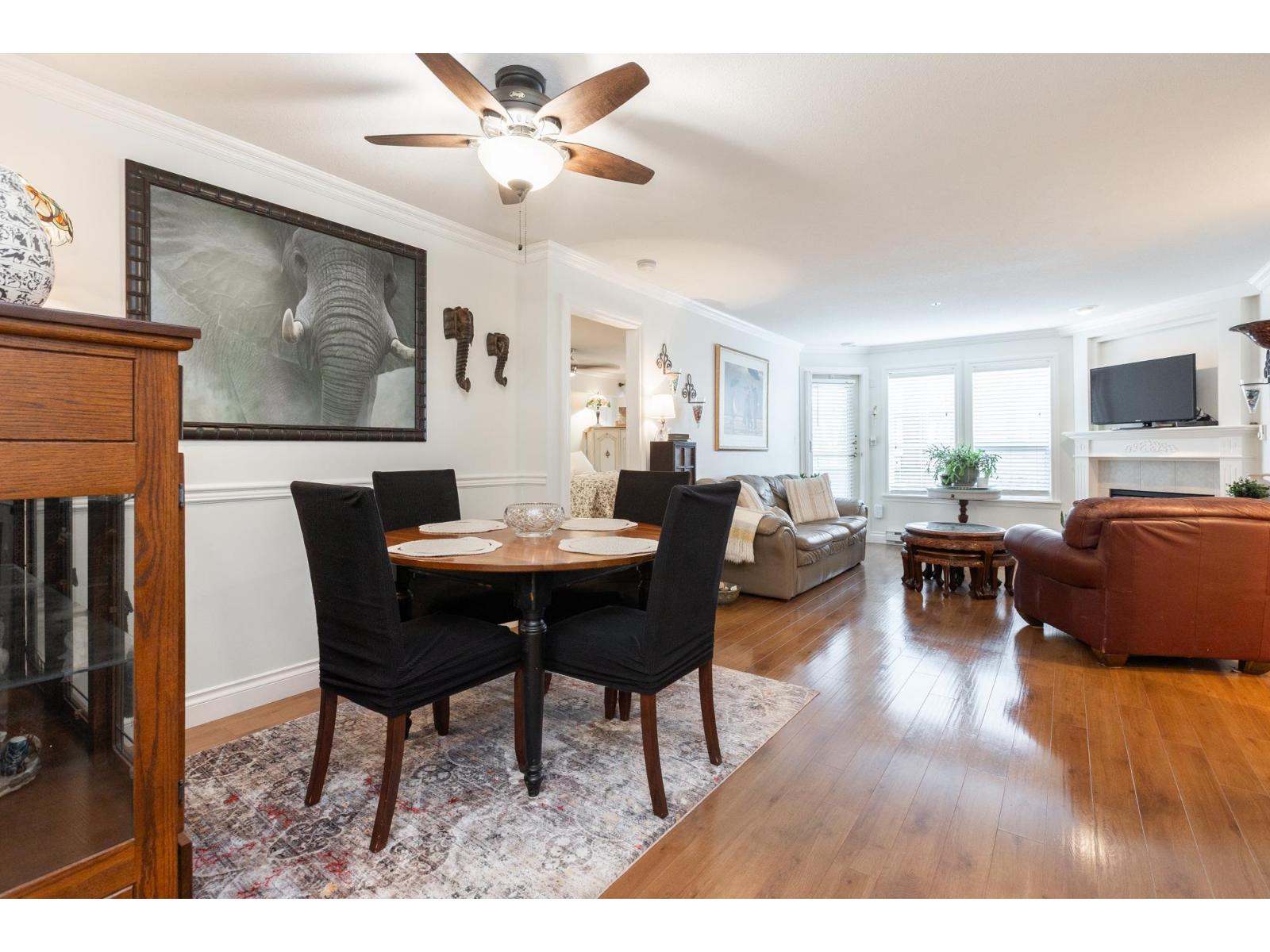 207 1576 Merklin Street, White Rock, British Columbia V4B 5K2 - Photo 2 - R3111546