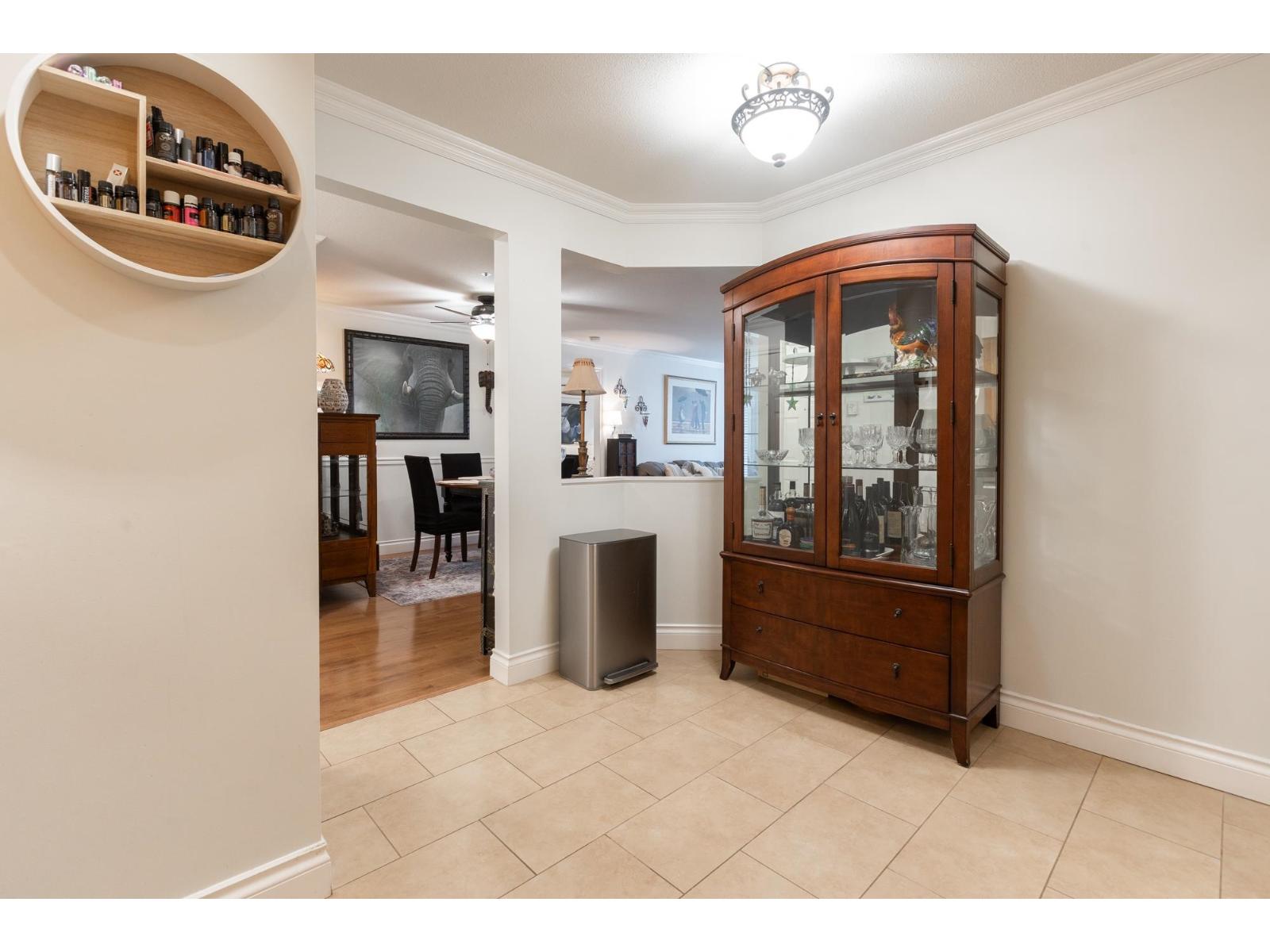 207 1576 Merklin Street, White Rock, British Columbia V4B 5K2 - Photo 13 - R3111546