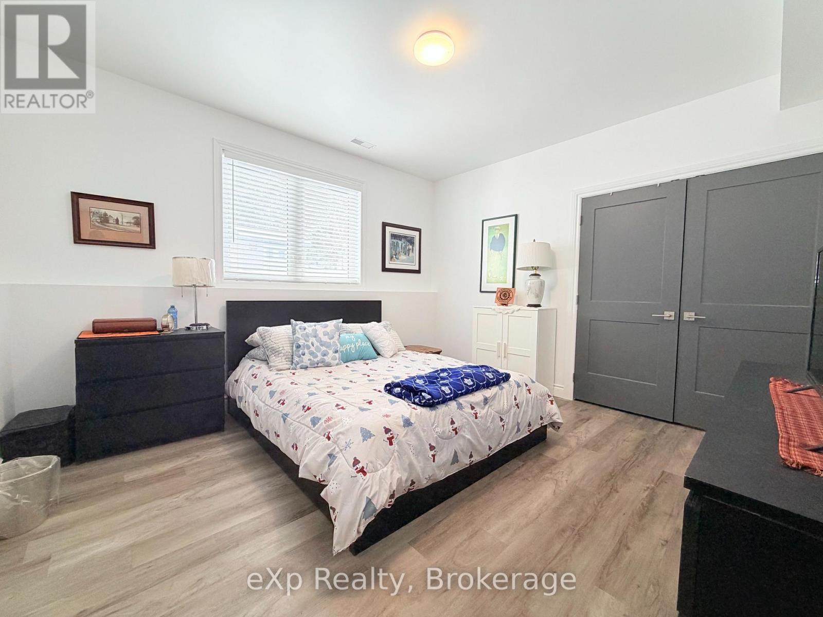 133 Helena Street, West Grey, Ontario  N0B 1C0 - Photo 22 - X12803548