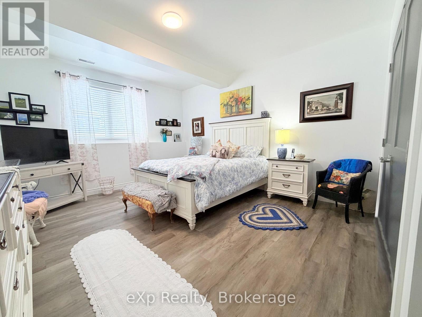 133 Helena Street, West Grey, Ontario  N0B 1C0 - Photo 19 - X12803548