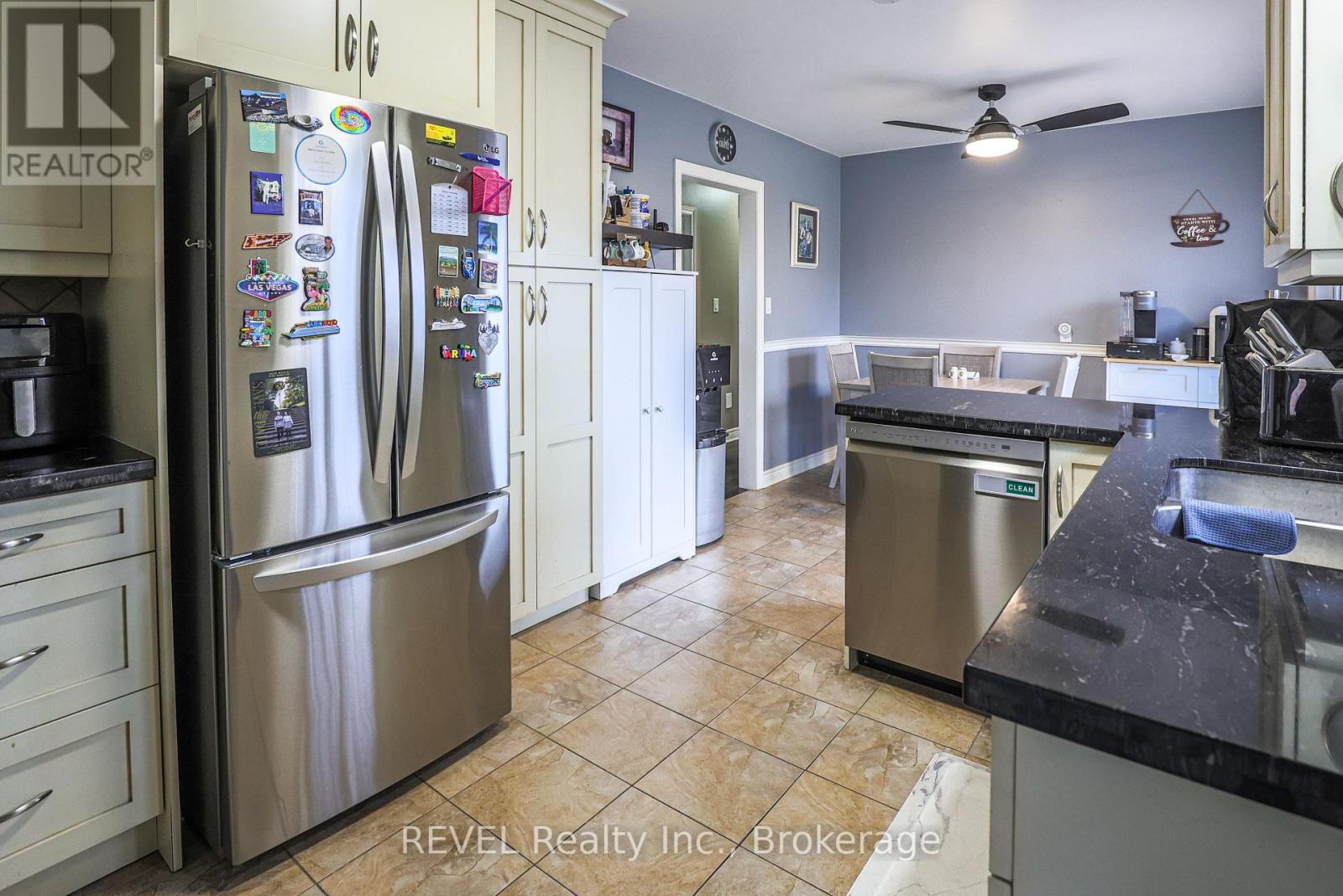 24 Grosvenor Street S, St. Catharines, Ontario  L2M 3E2 - Photo 13 - X12999158