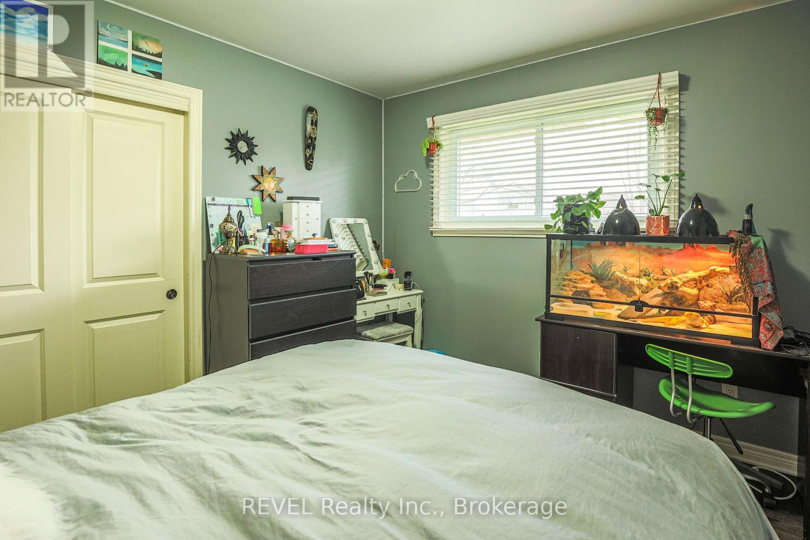 24 Grosvenor Street S, St. Catharines, Ontario  L2M 3E2 - Photo 15 - X12999158