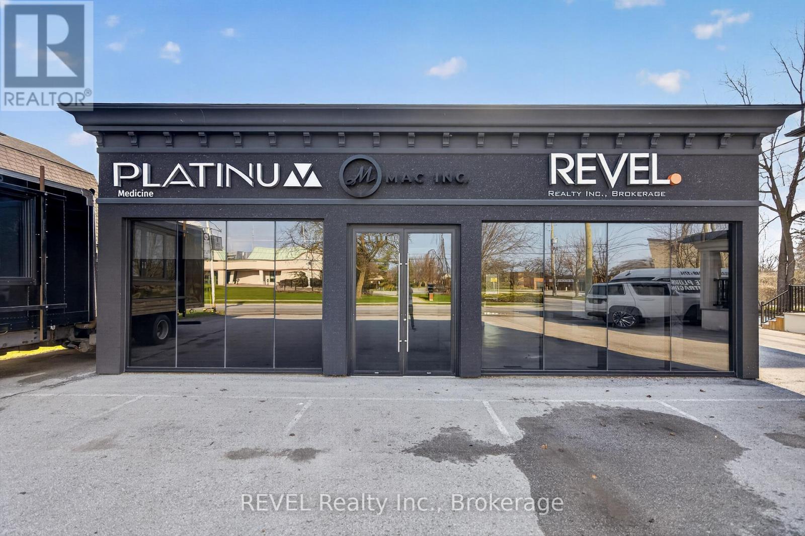 1596 Four Mile Creek Road, Niagara-On-The-Lake, Ontario L0S 1J0 - Photo 4 - X12999180