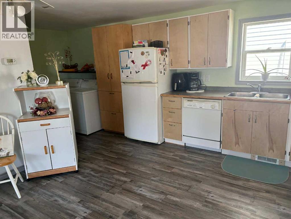 405 1 Avenue, Coutts, Alberta  T0K 0N0 - Photo 13 - A2301909