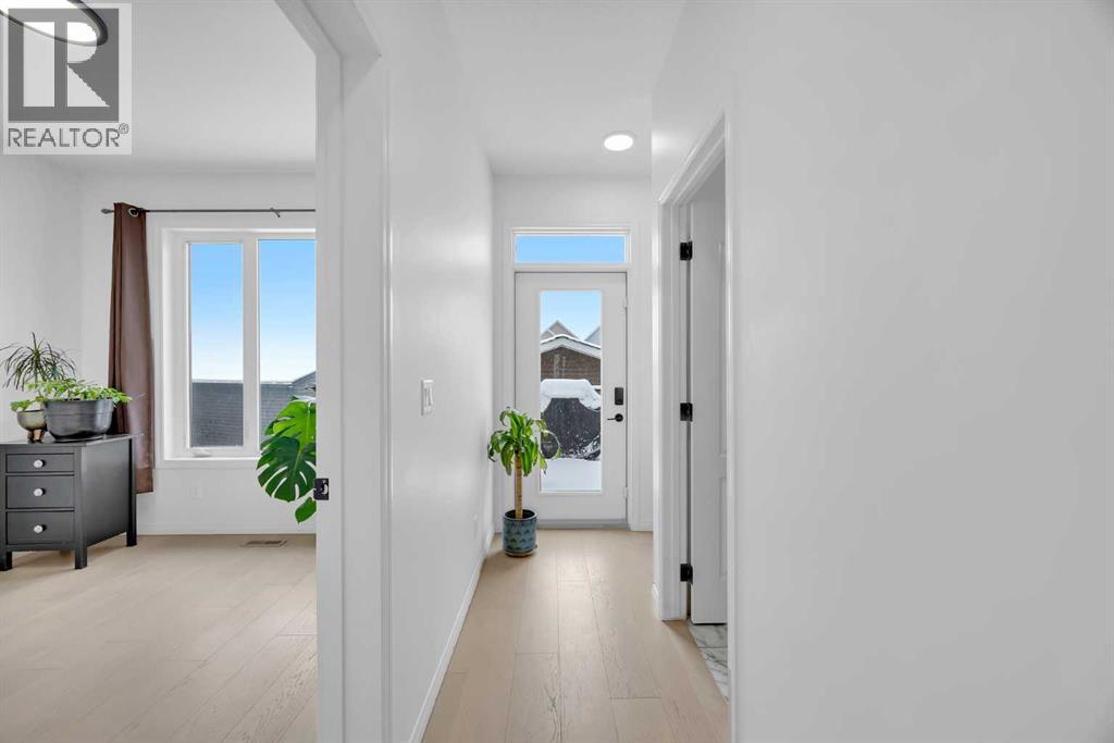 76 Edith Mews NW, Calgary, Alberta  T3R 1Y5 - Photo 18 - A2292373