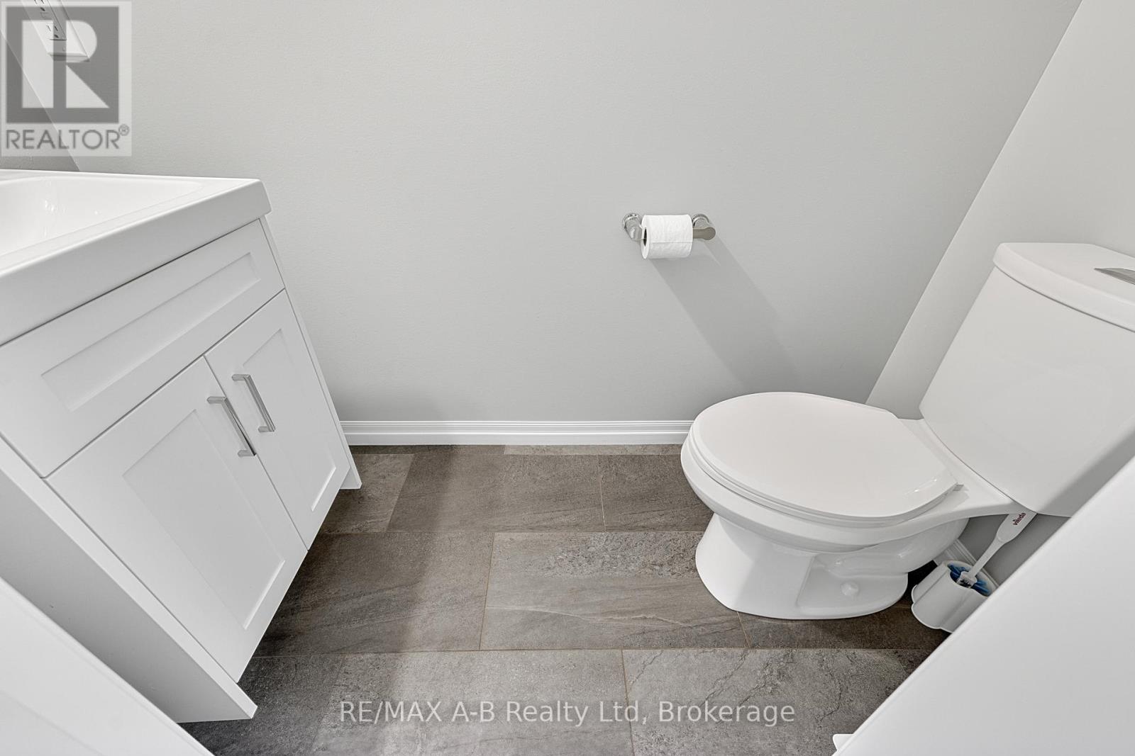 31 Trailside Drive, St. Marys, Ontario  N4X 0A8 - Photo 15 - X12999146