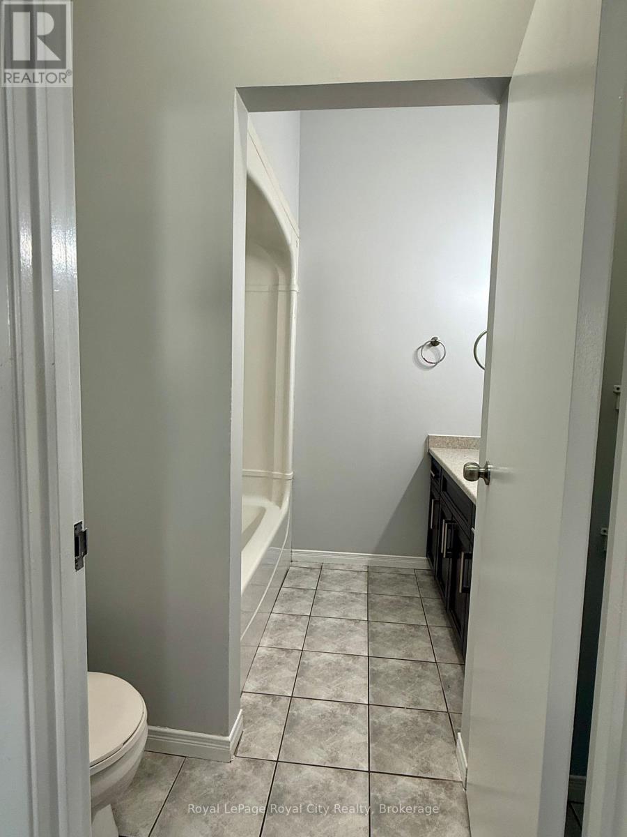 1 - 116 Wyndham Street N, Guelph, Ontario  N1H 4E8 - Photo 10 - X12999172