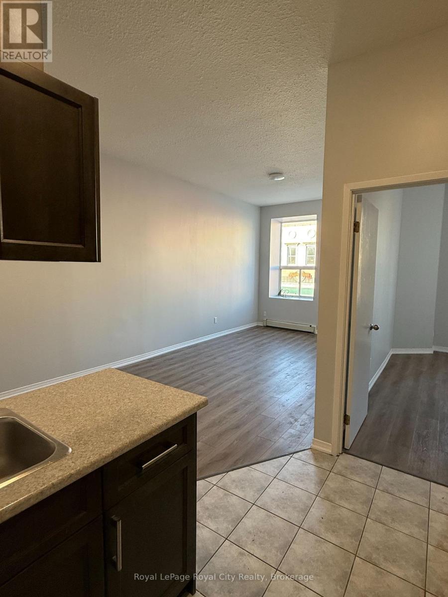 1 - 116 Wyndham Street N, Guelph, Ontario  N1H 4E8 - Photo 4 - X12999172