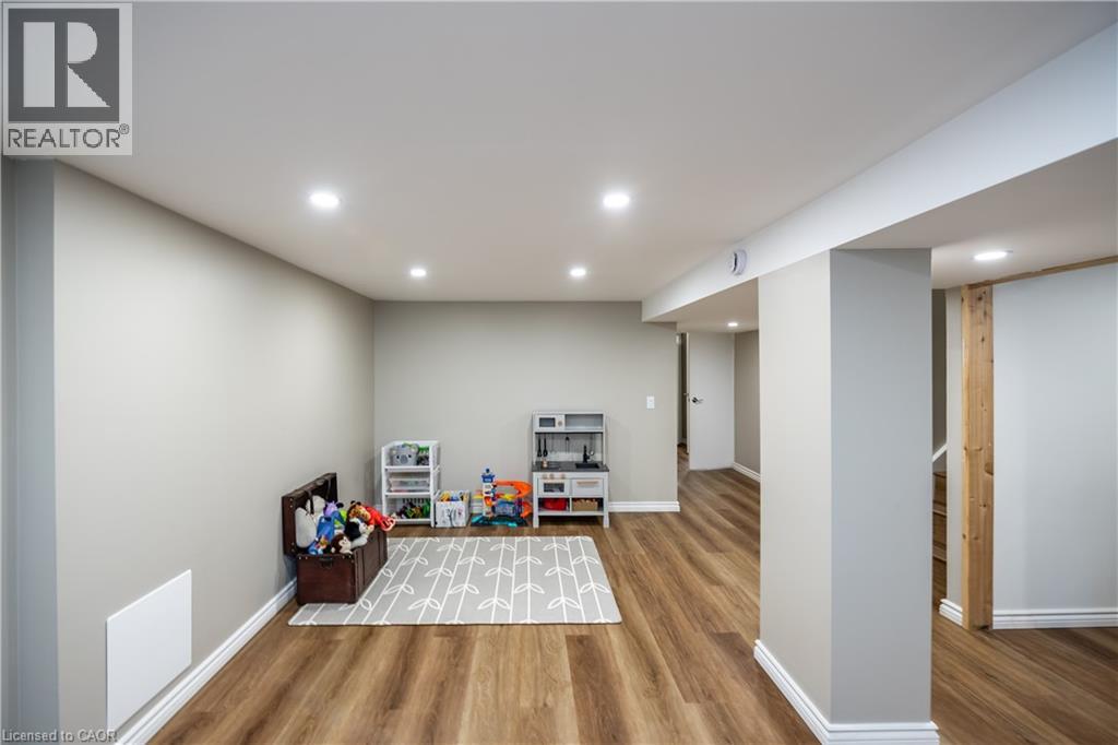 62 Crosthwaite Avenue S, Hamilton, Ontario  L8K 2V1 - Photo 34 - 40814135