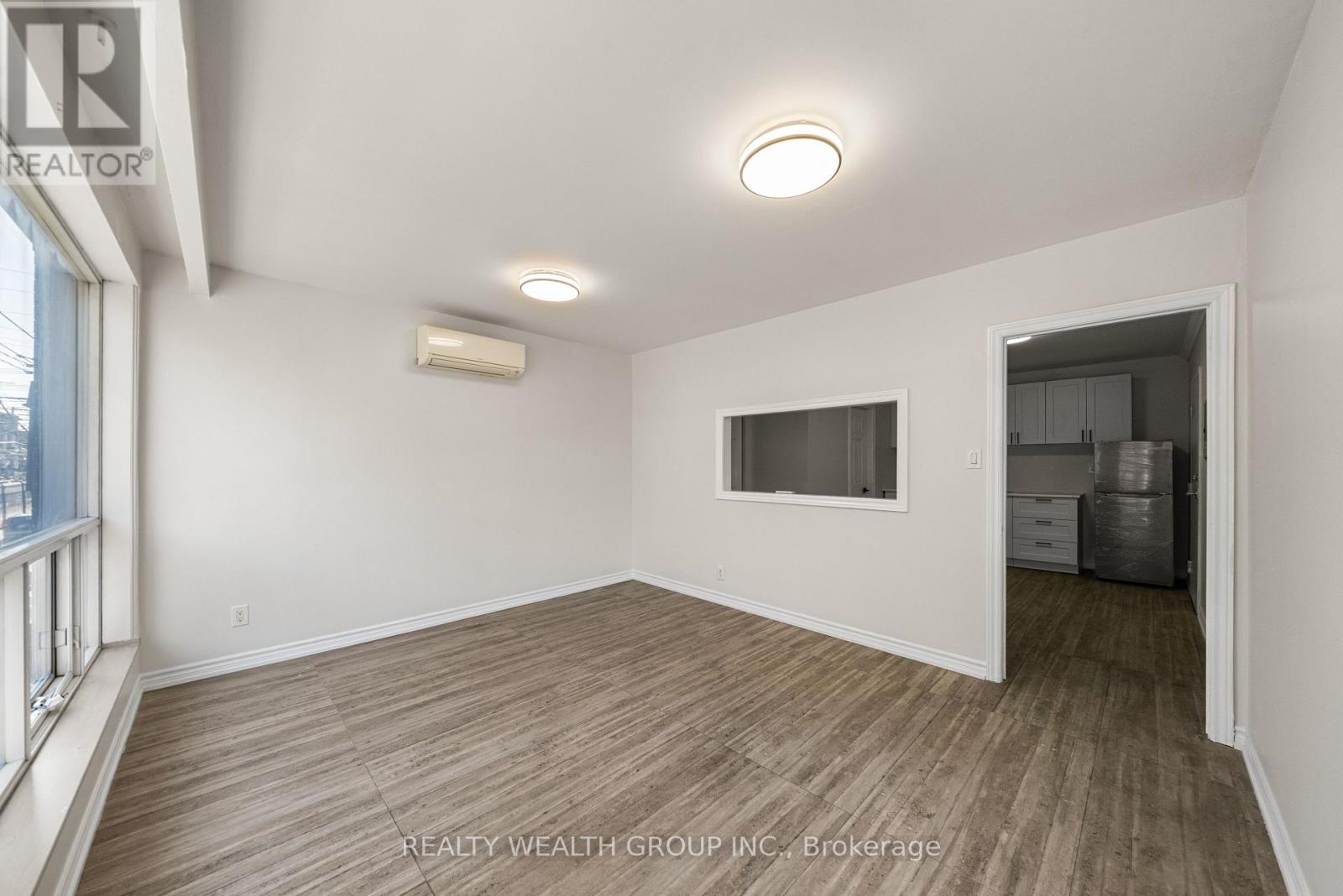 1 - 566 Queen Street W, Toronto, Ontario  M5V 2B5 - Photo 5 - C12999170